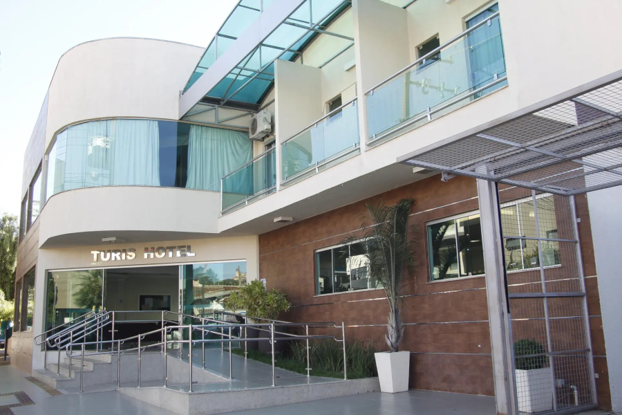 Turis Hotel