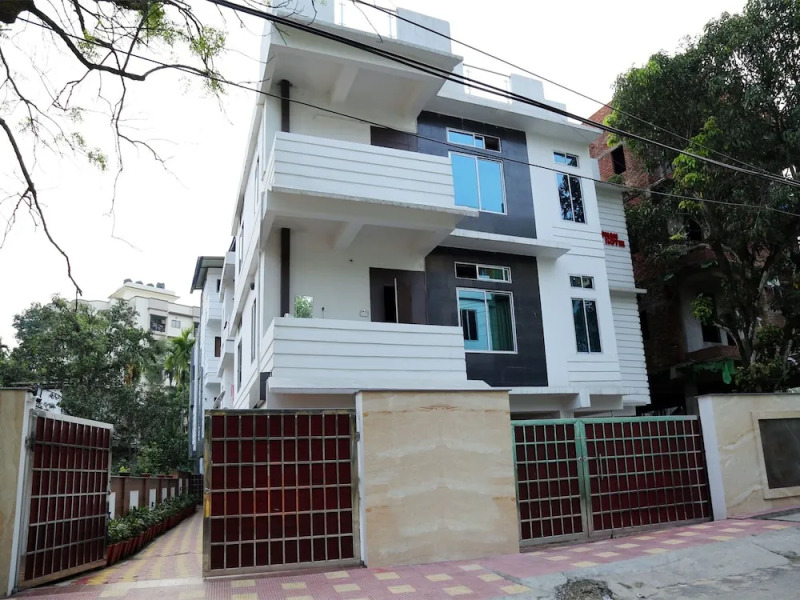 OYO 5566 The Blu Bell