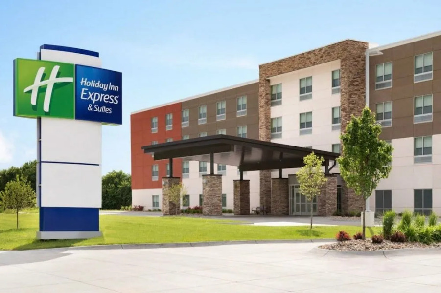 Holiday Inn Express & Suites Manitou Springs by IHG