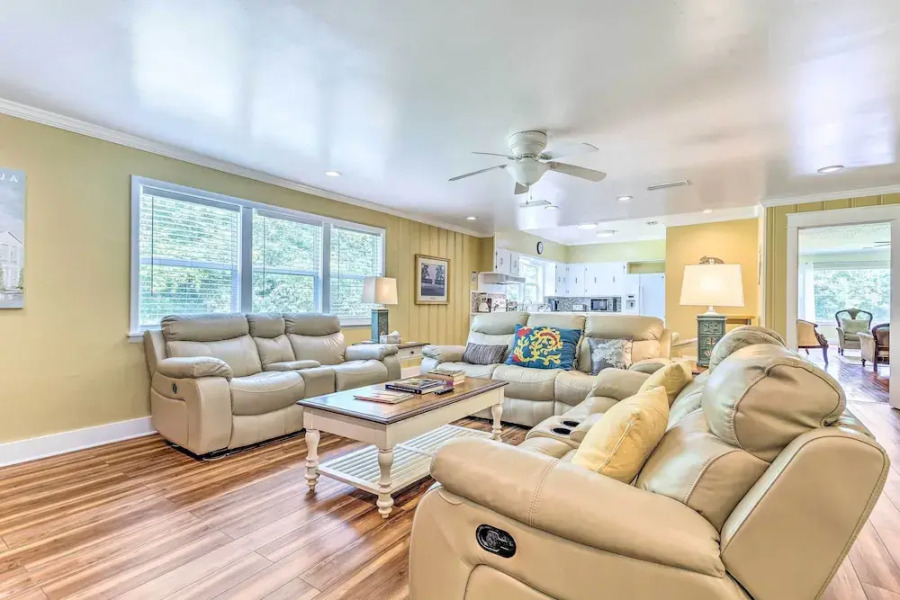 Charming Home: 2 Mi to Dtwn Defuniak Springs!