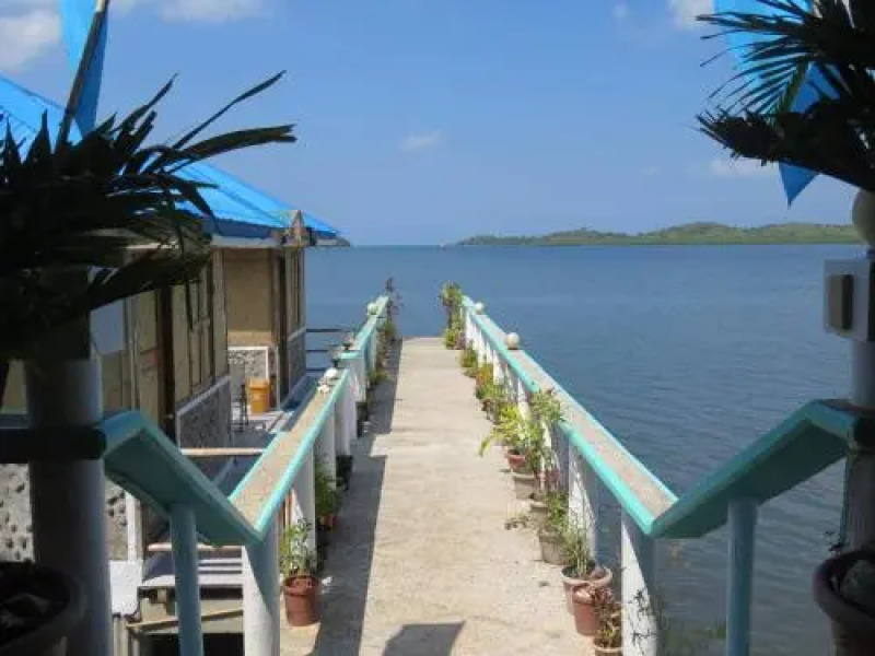 bella louise lodging house bar and resto