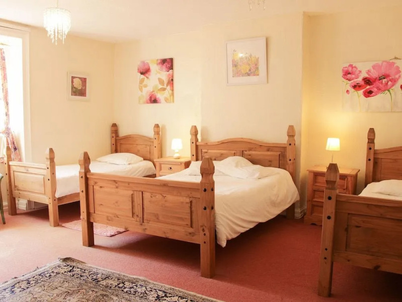 Brookside Manor House