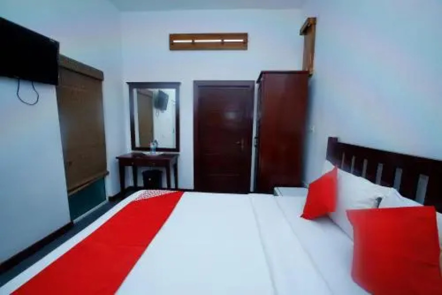 OYO 375 Station Garden Hotel And Resturant