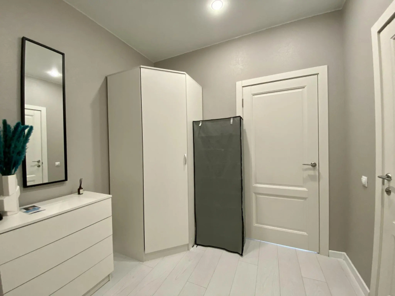 Compass (Компасс) на улице Сергея Джанбровского 5