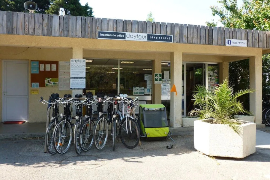 Camping Du Pont D'Avignon