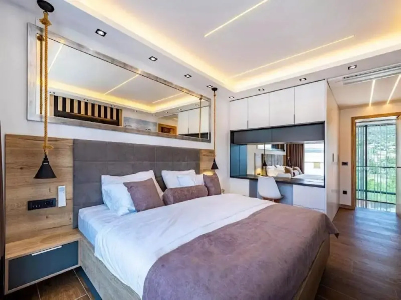 Villa Alpha - Four Bedroom Villa With Swimming Pool