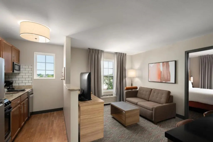 Candlewood Suites St. Louis - St. Charles