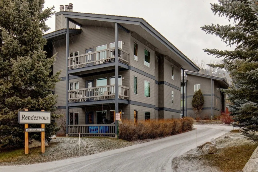 Abode at Rendezvous Retreat Home