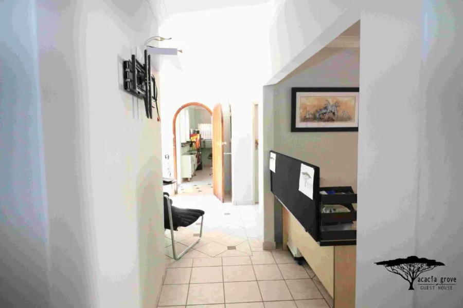 Acacia Grove Guest House