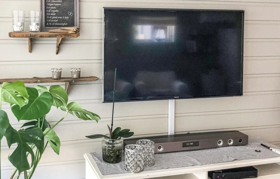 Stunning Home in Lindesnes With 5 Bedrooms, Sauna and Indoor Swimming Pool