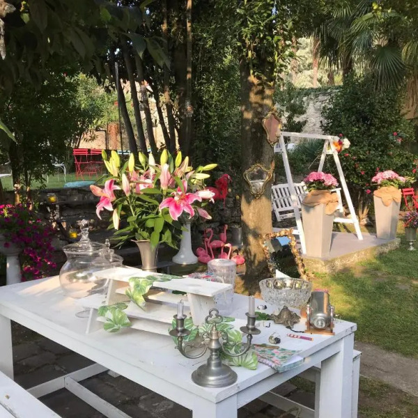 THE SECRET GARDEN ARONA VILLA in Piazza del Popolo 16 Historical Center