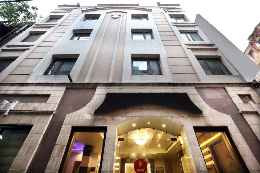 OYO Flagship 113 Golden Temple Road