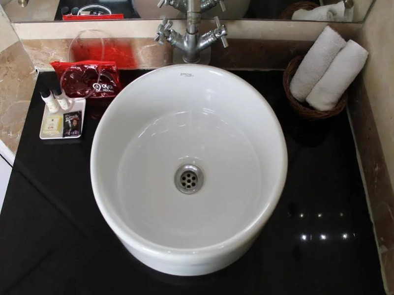 OYO Rooms Greater Noida Sharda Hospital