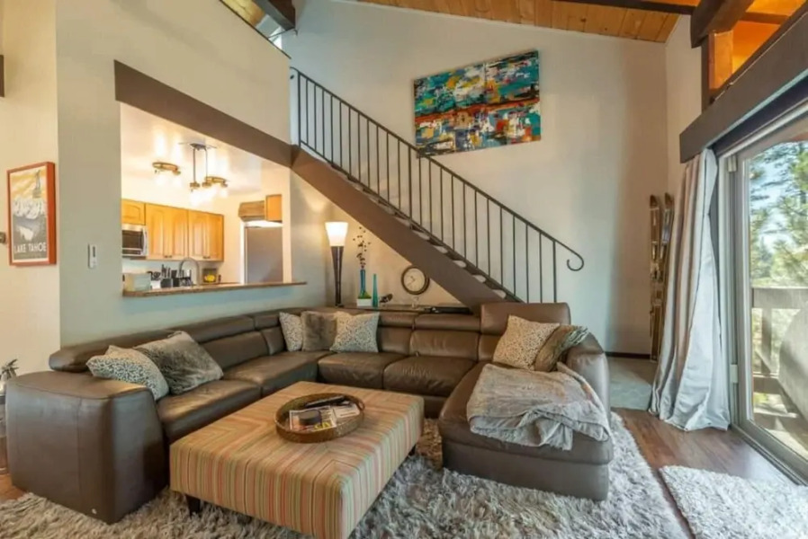 North Lake Blvd Criterion 3 - Pinegrove