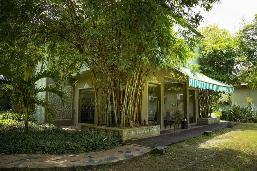 Breathing Earth Resort