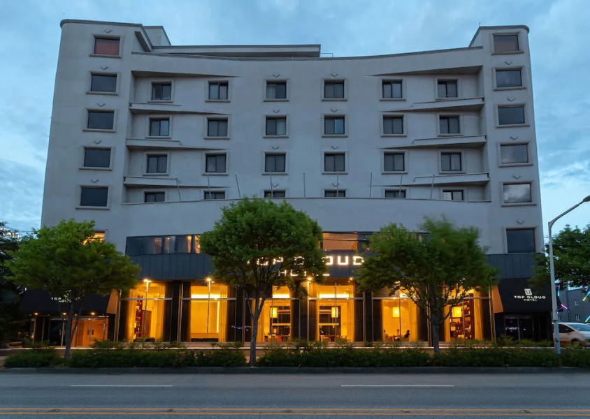 Iksan Business Tourist Hotel