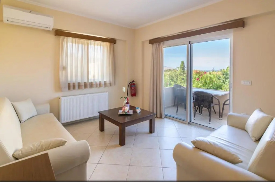 Selini Villas with private pool 10 minutes walking from the beach