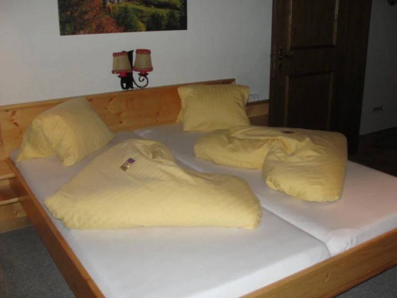 Cafe-Pension Stocker