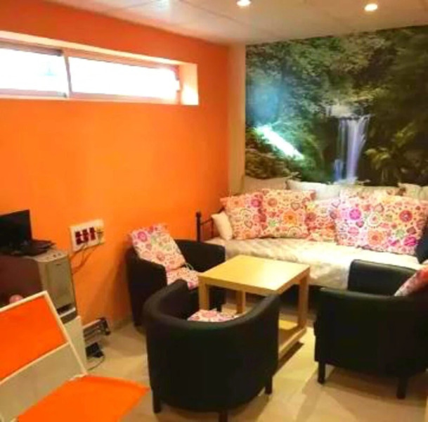 House With 5 Bedrooms in Dos Hermanas, With Pool Access, Enclosed Gard