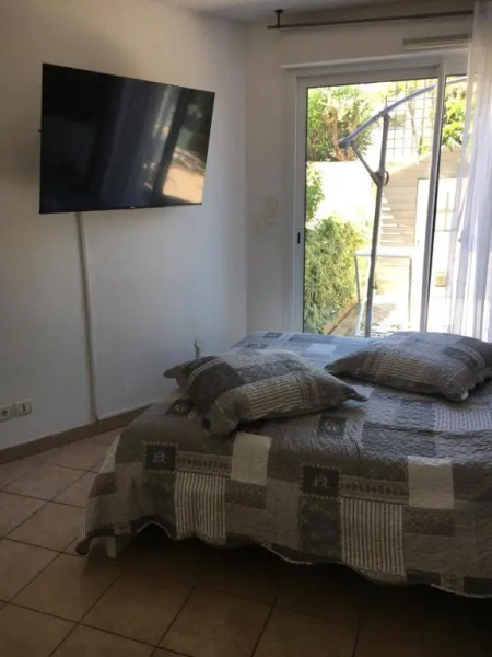 T2 Sausset Proche de la Mer