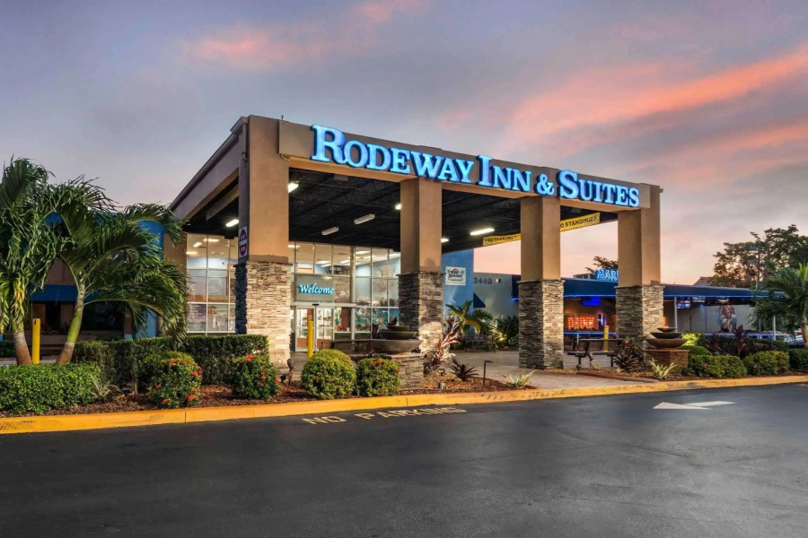 Rodeway Inn & Suites Fort Lauderdale Airport / Cruise Port