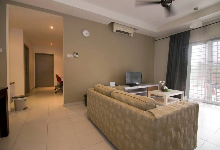 Homely Condo Near Embassy Row