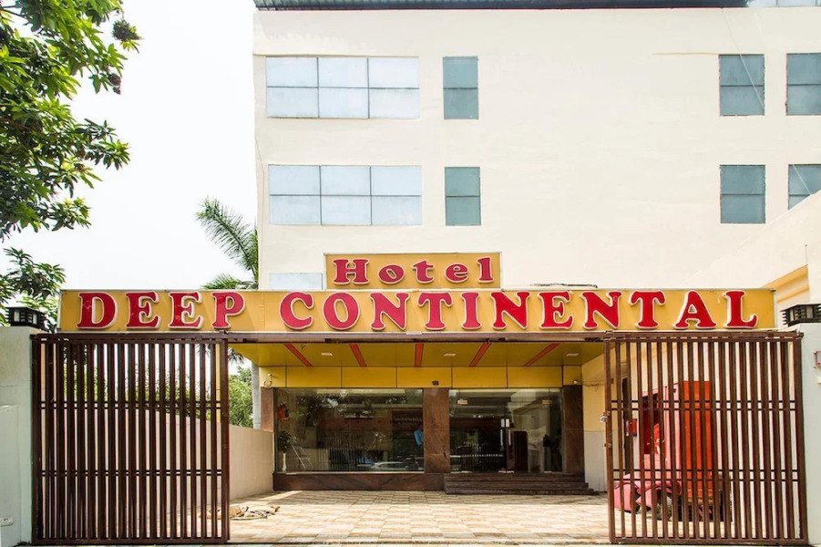 Deep Hotel & Restaurant