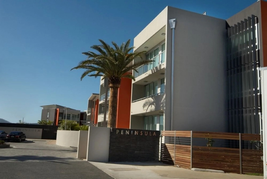 Peninsula Airlie Beach