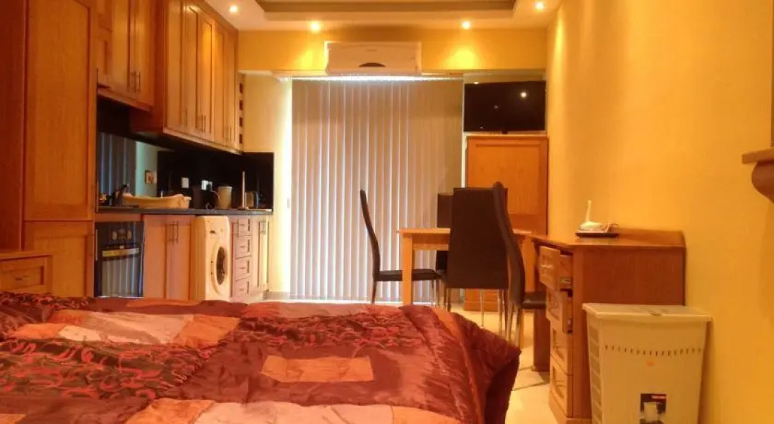 Marsalforn Sea Front Studio