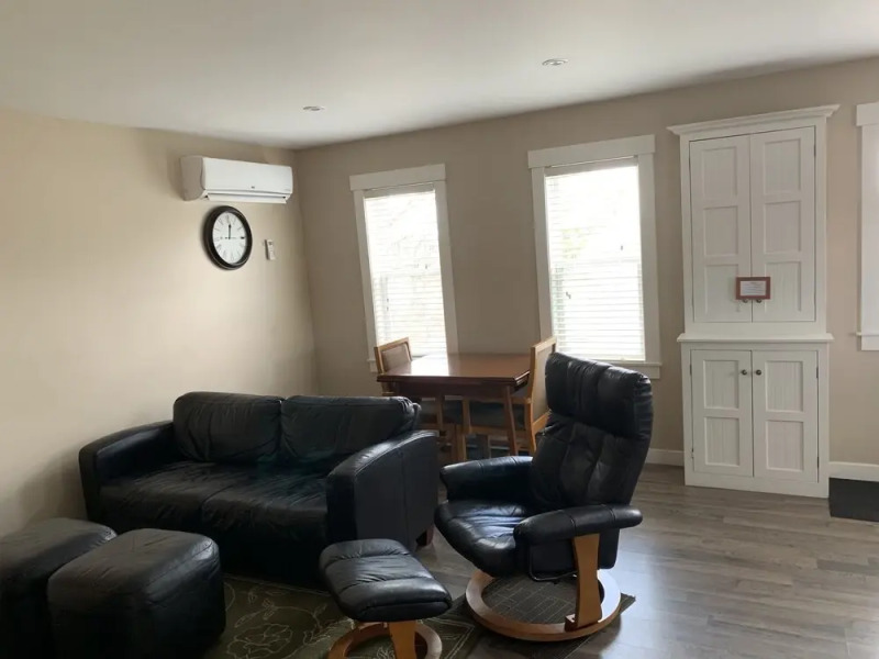 The Lionstone Inn Motel and Cottages