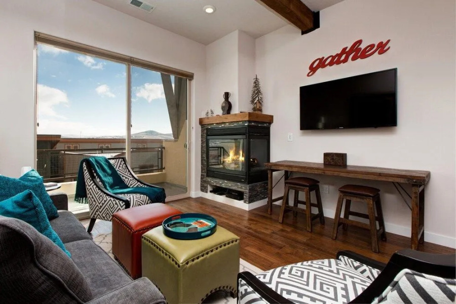 Two-Bedroom Townhome in Newpark Terrace by RedAwning