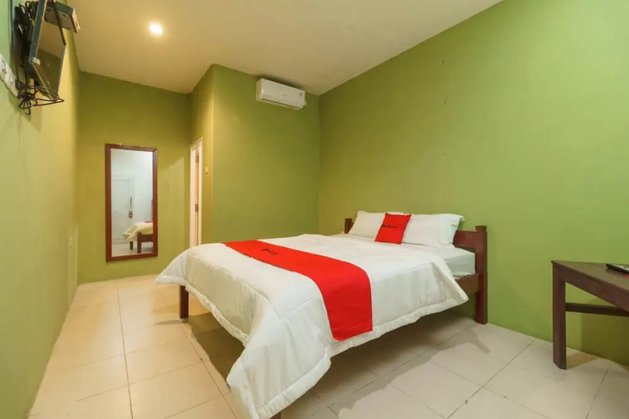 RedDoorz Syariah near Citimall Prabumulih