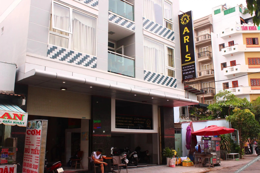 Aris Hotel