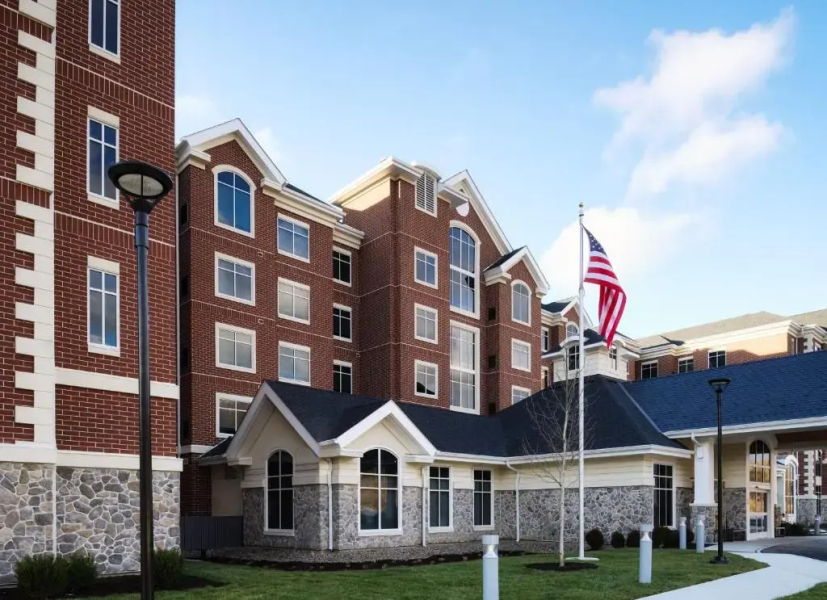 Inn at Bellefield / Hyde Park