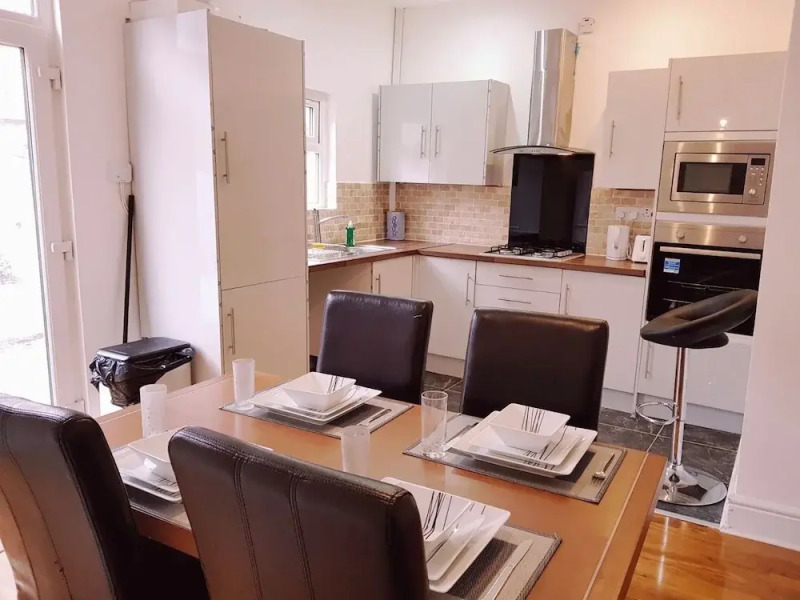 Woodleigh Luxury 3 Bedrooms House