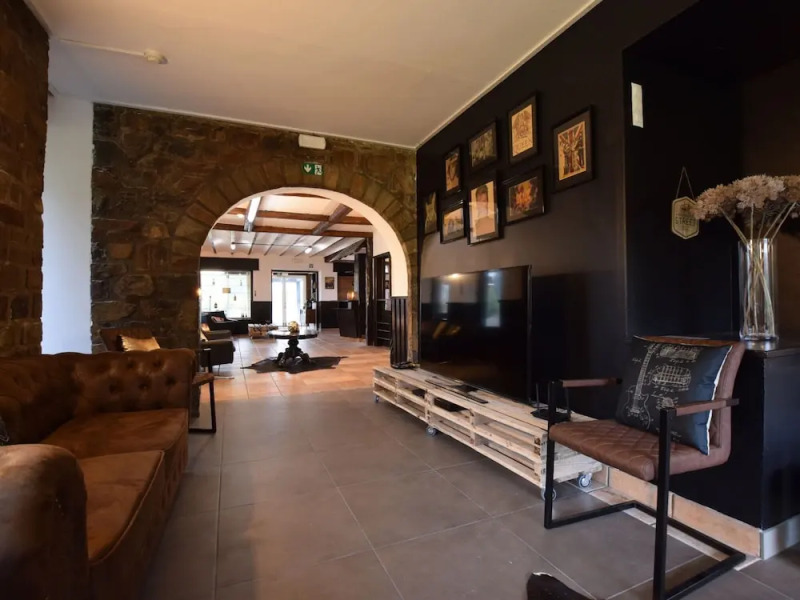 Spacious Holiday Home in Vielsalm near Baraque de Fraiture