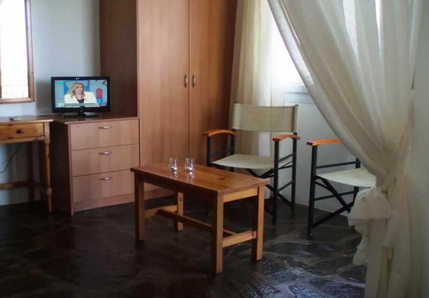 Scorpios Hotel & Suites