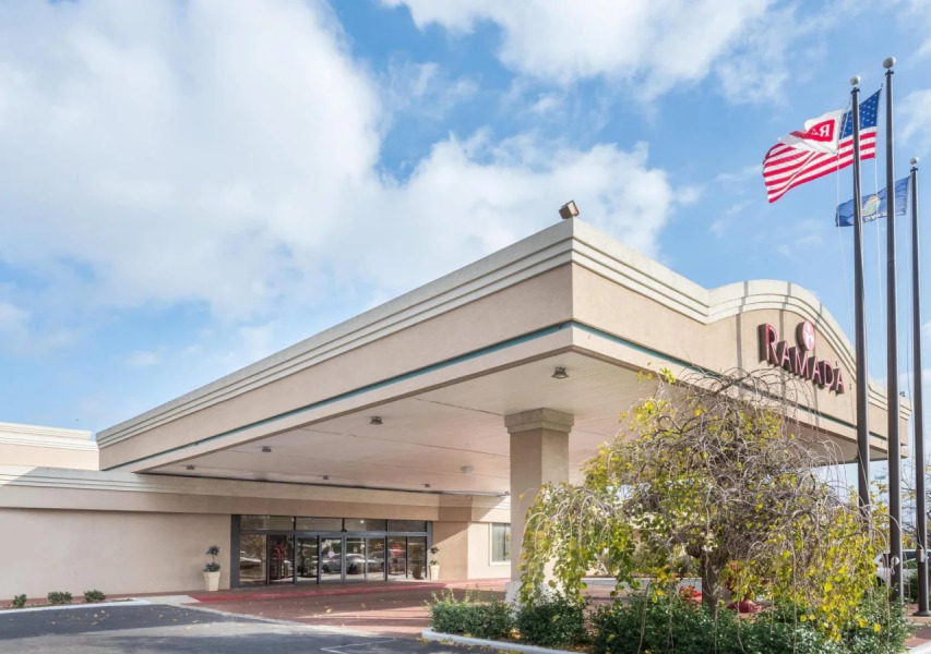 Ramada Overland Park