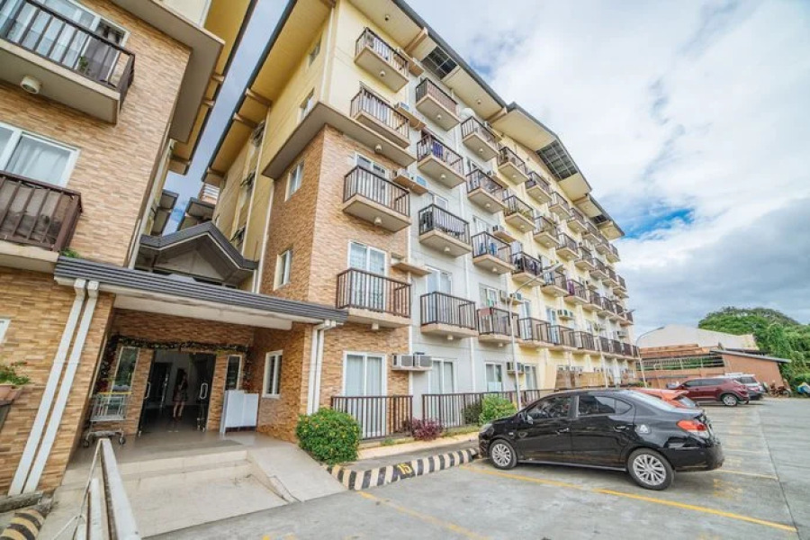 RedDoorz Plus near CK Square Cainta