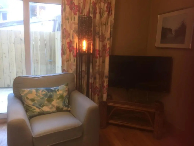 Secluded ground floor village centre apartment