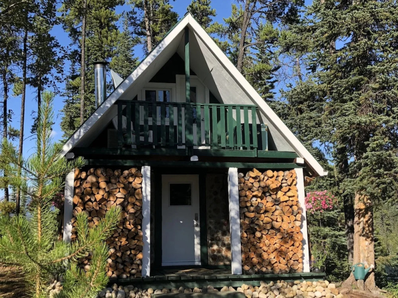 Rustic Luxury off Grid Wilderness Cabin