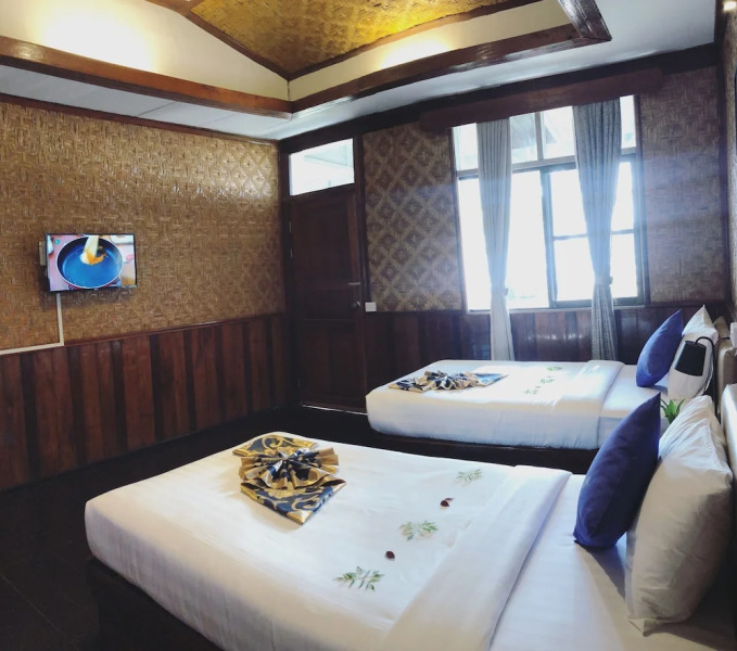 Lagoon Ngapali Beach Lodge