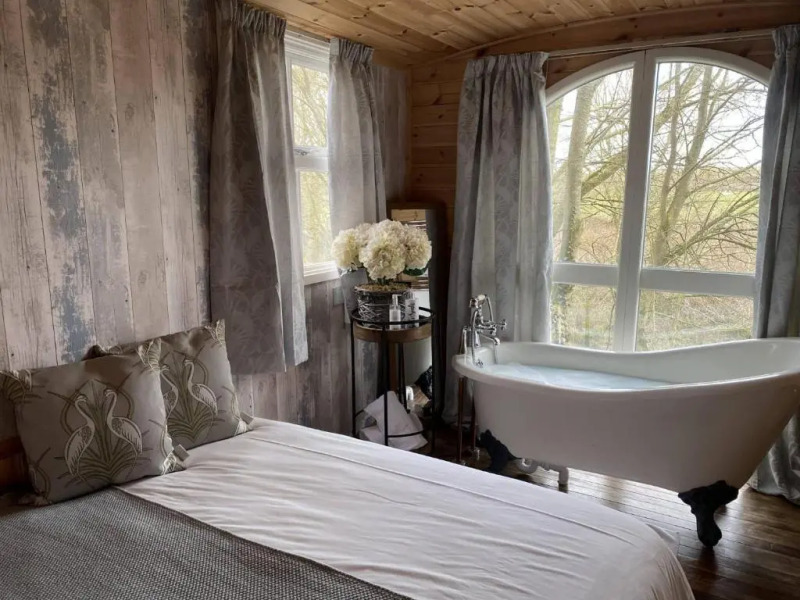 Fairwood Lakes Holiday Park