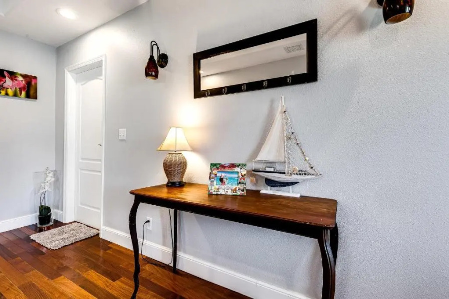 LUX 4 Bedrooms Private HTD Salt Water Pool With Concierge Service