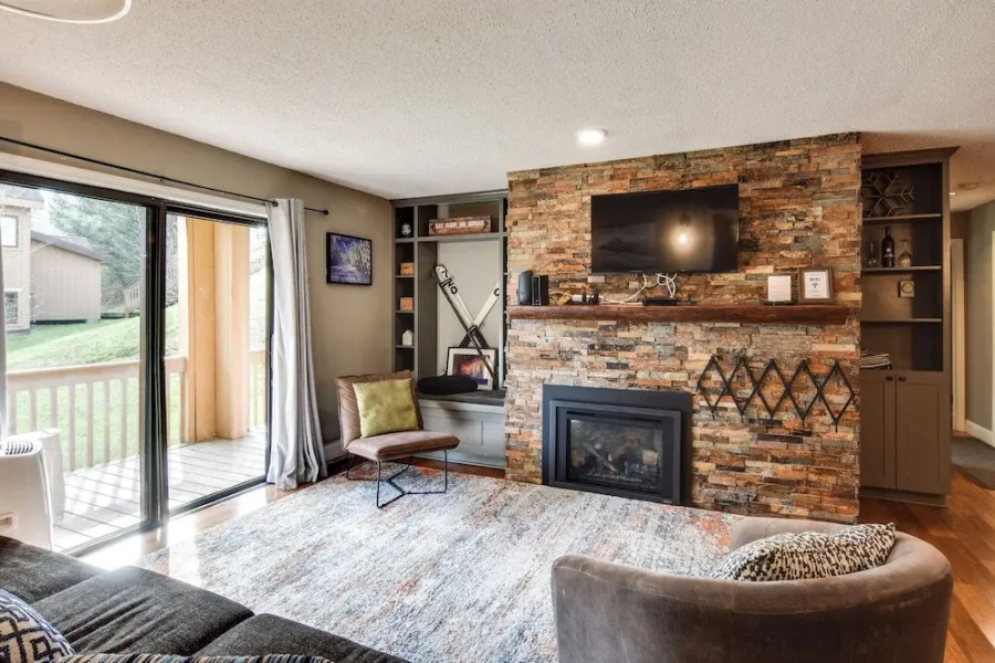 Ski-in/out & Golf Condo w/ A/C at Holiday Valley!