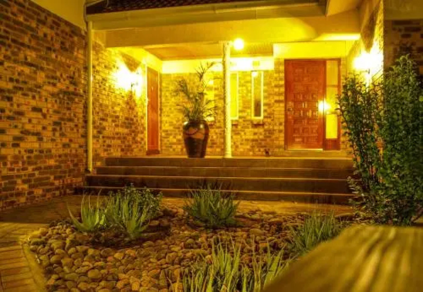 Inyanga Safari Lodge