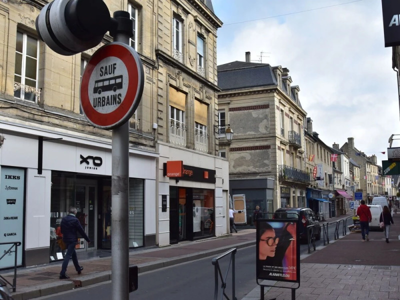 Modern Chalet in Bayeux With Garden