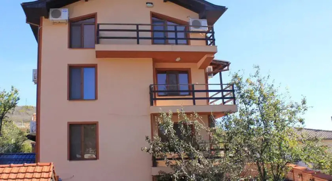 Family Hotel Rojen Rest