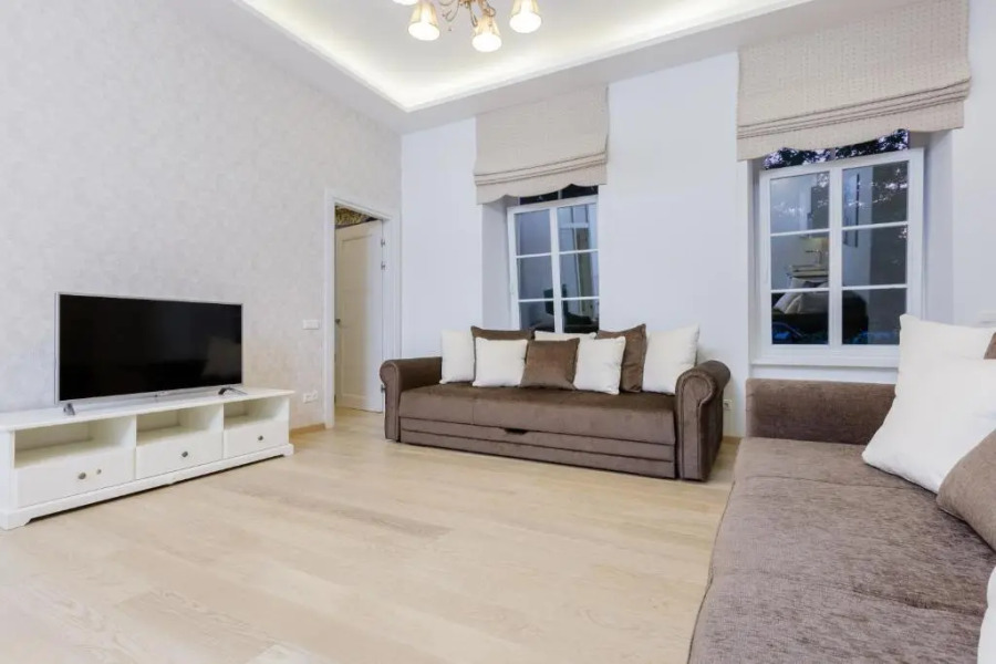 Center Avenue Apartments