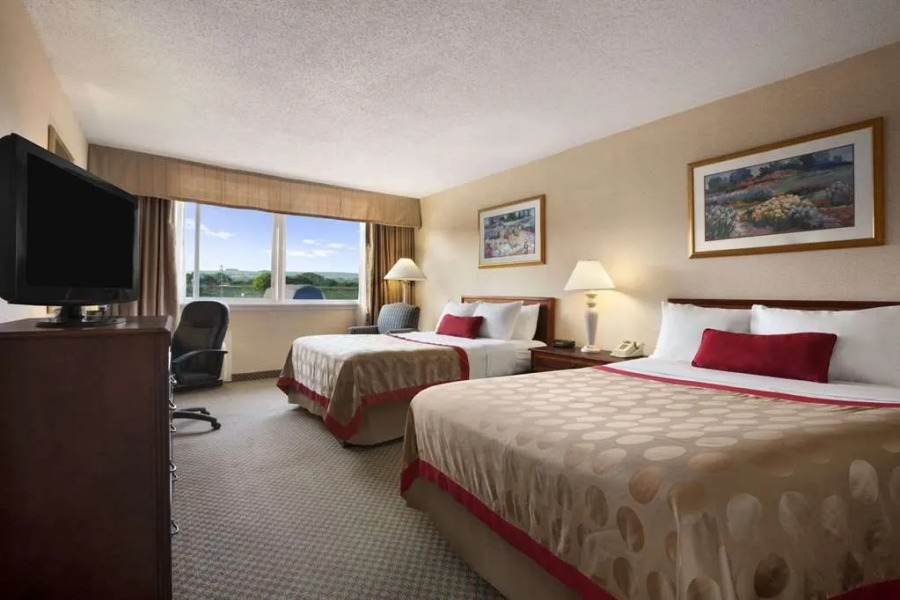 Ramada Cortland Hotel and Conference Center